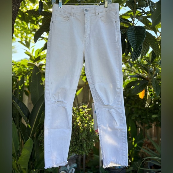 LOFT Women’s White High Waist Denim Crop Frayed Skinny Jeans | Size 8 - Picture 2 of 7